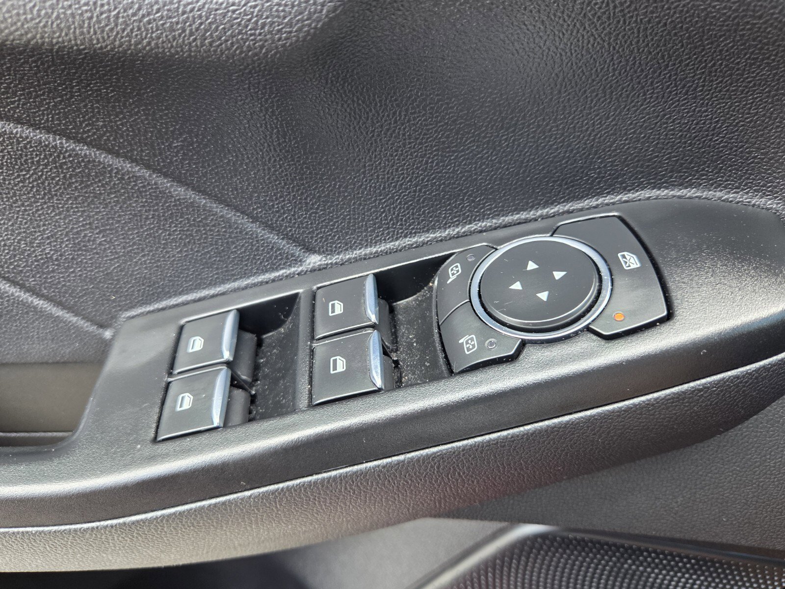 Used 2022 Ford Escape Titanium w/ Titanium Elite Package image 14