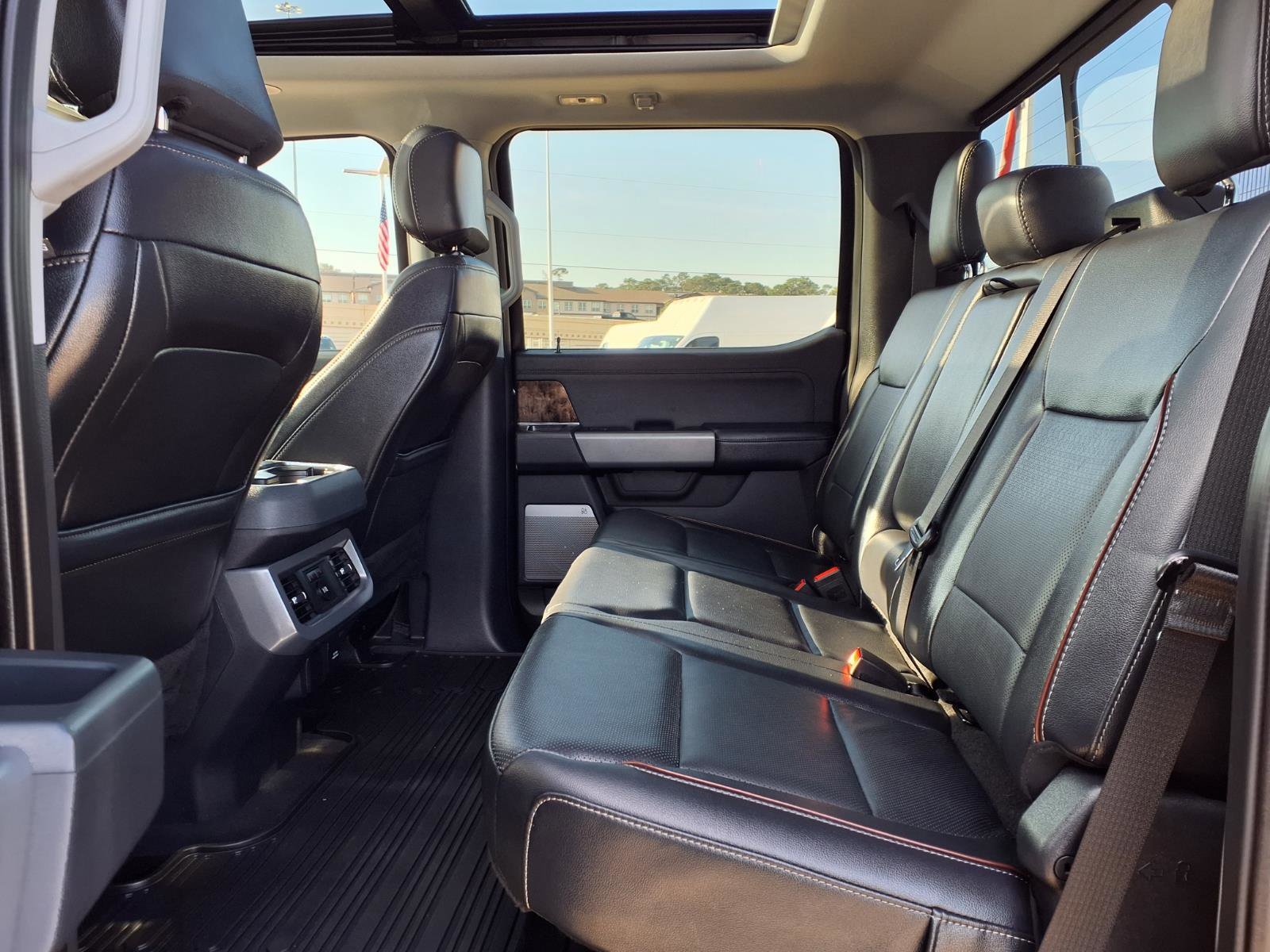 Used 2024 Ford F250 Lariat w/ Lariat Ultimate Package image 12