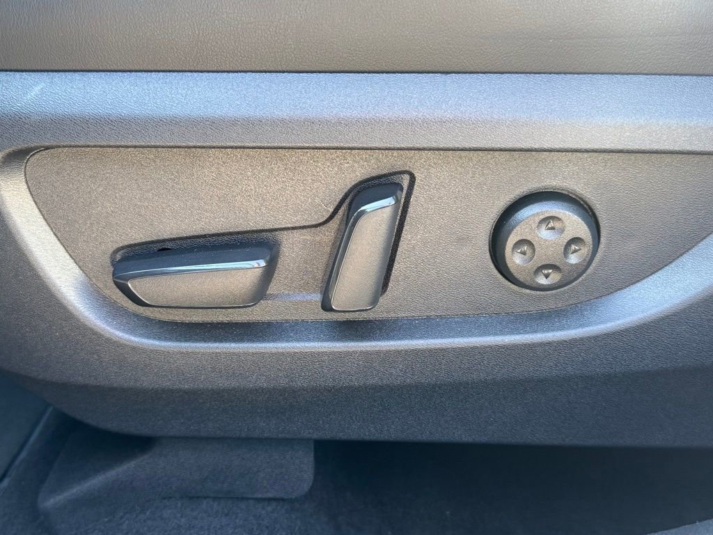 Used 2025 INFINITI QX55 Essential image 13