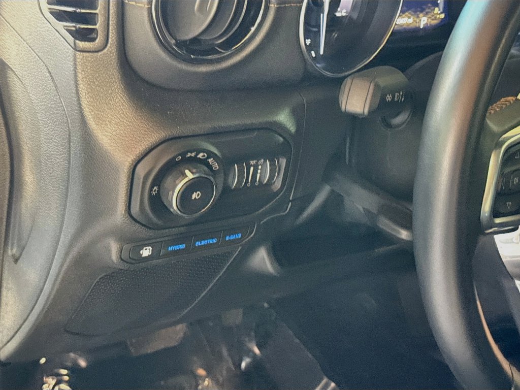 Certified 2022 Jeep Wrangler Unlimited Sahara AWD/4WD image 11