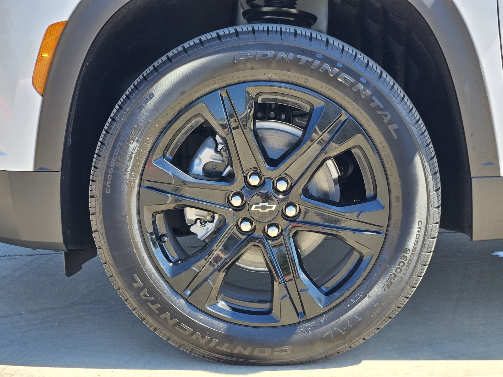 New 2027 Chevrolet Traverse LT w/ Midnight/Sport Edition FWD image 12