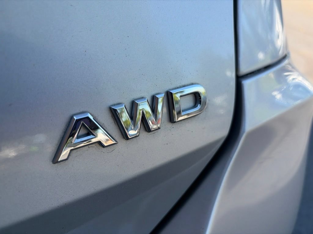 Used 2017 Nissan Rogue AWD image 7