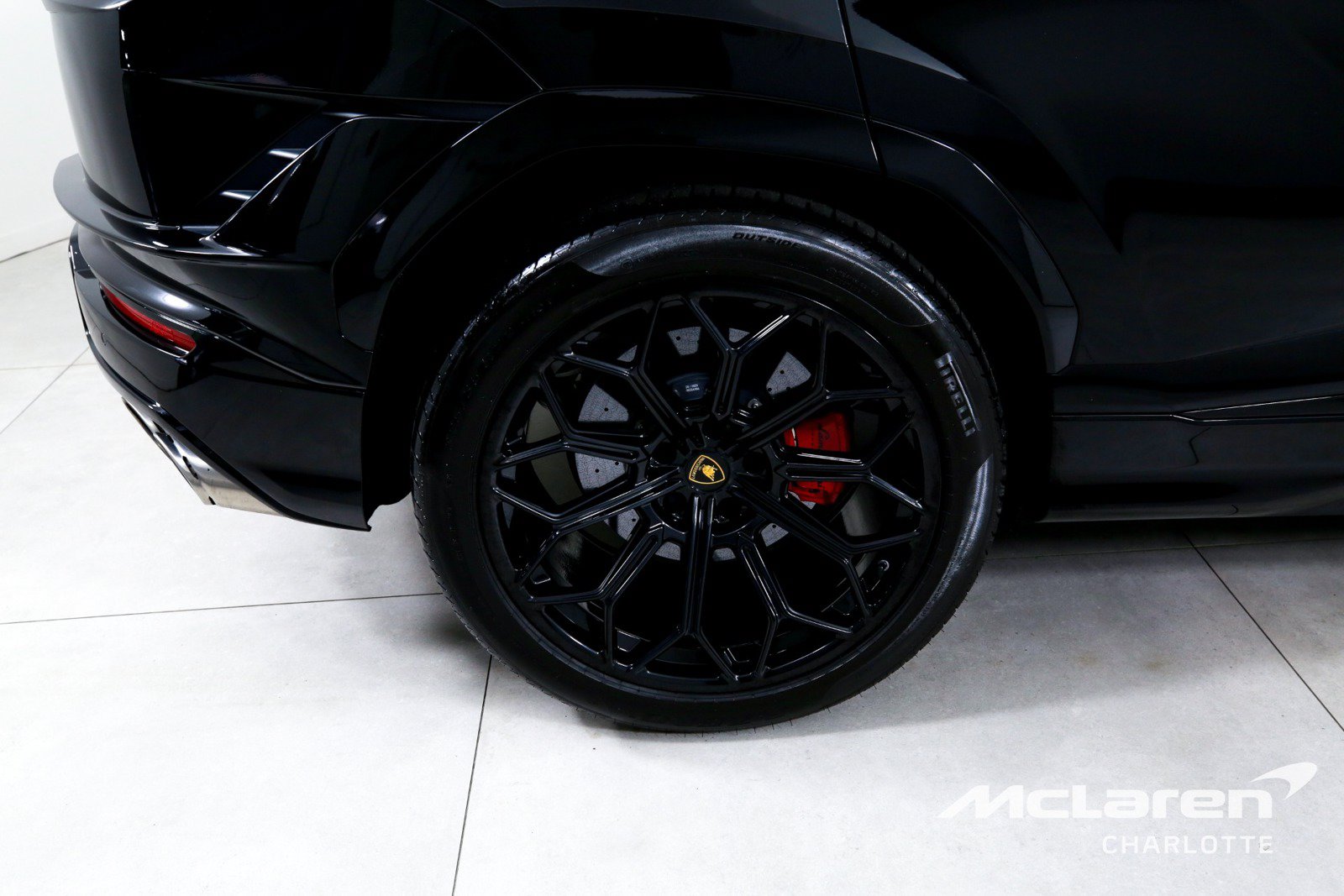 Used 2023 Lamborghini Urus S AWD/4WD image 37