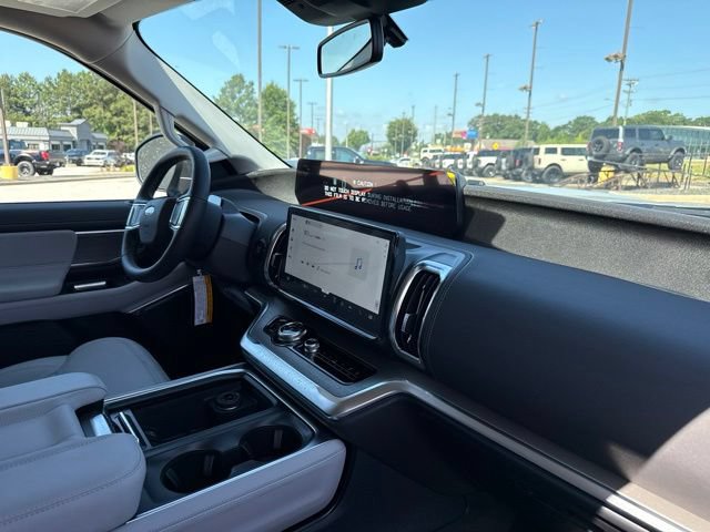 New 2027 Ford Expedition Max Platinum w/ Platinum Ultimate Package AWD/4WD image 13