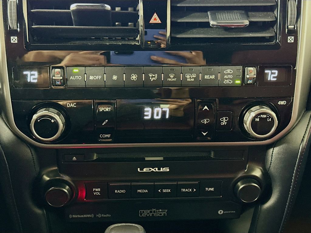 Certified 2023 Lexus GX 460 Luxury w/ Sport Design Package image 16