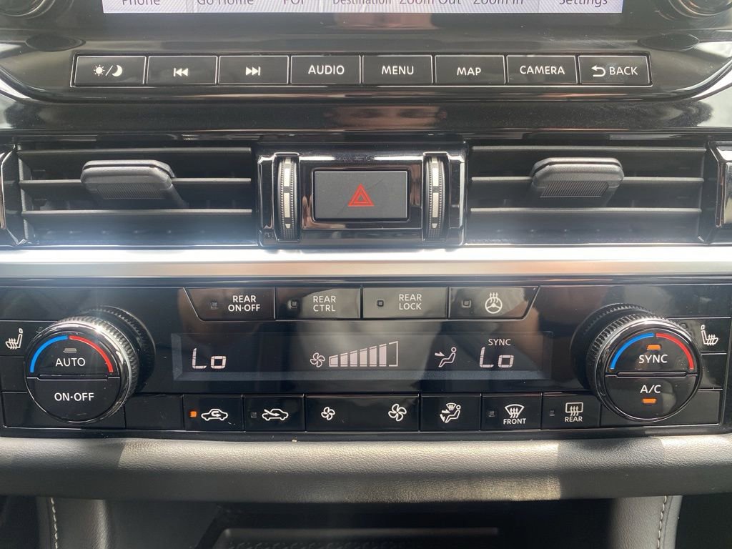 Used 2023 Nissan Pathfinder SL image 10