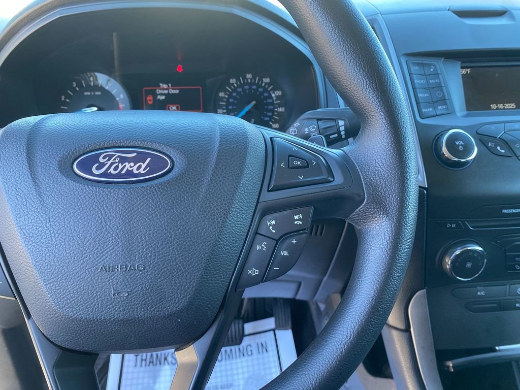 Used 2018 Ford Edge SE image 17