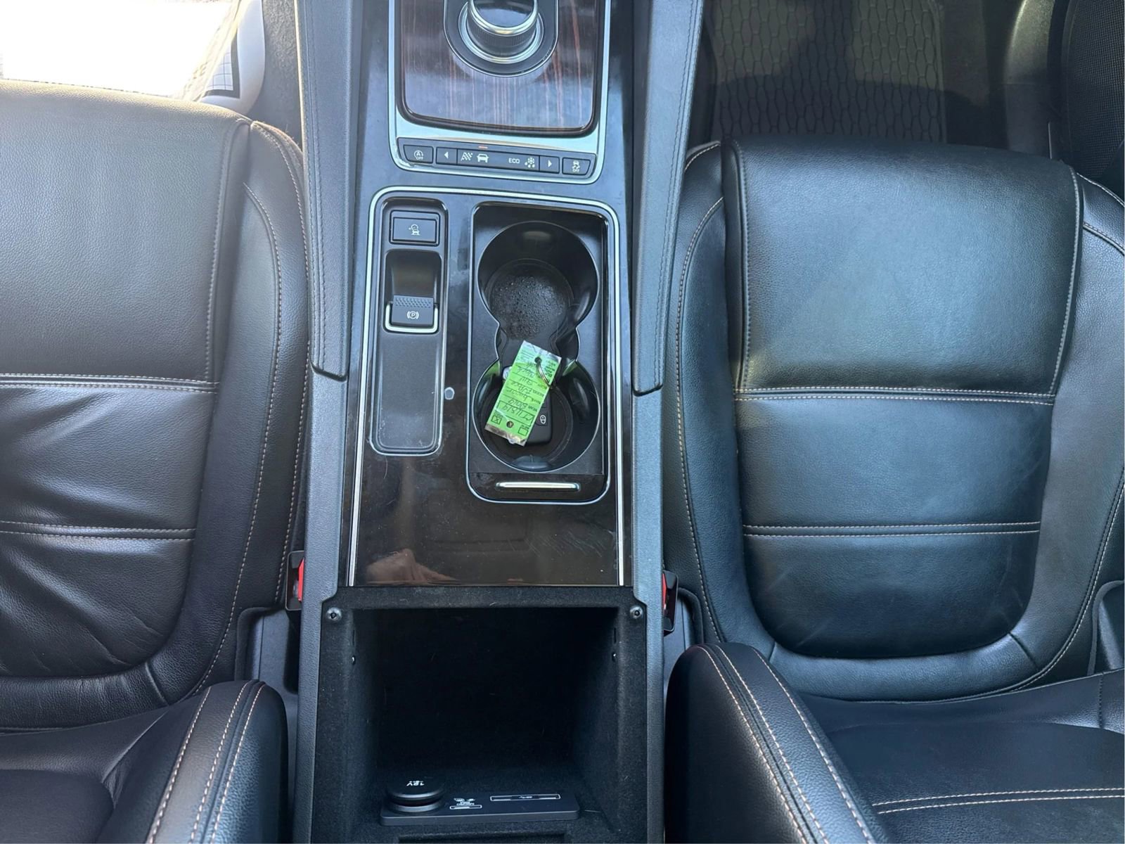 Used 2019 Jaguar F-PACE Prestige image 14