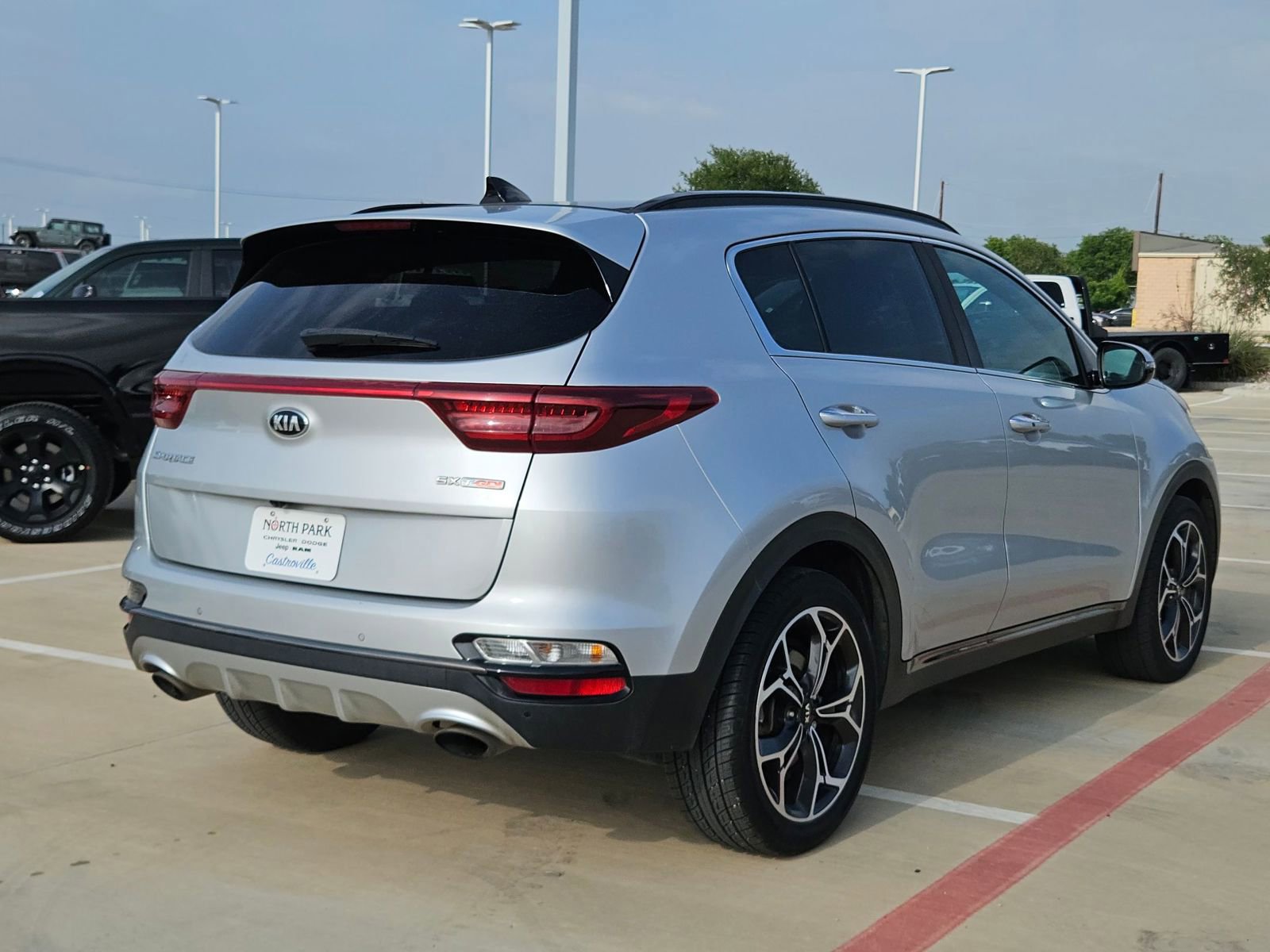 Used 2020 Kia Sportage SX FWD image 3