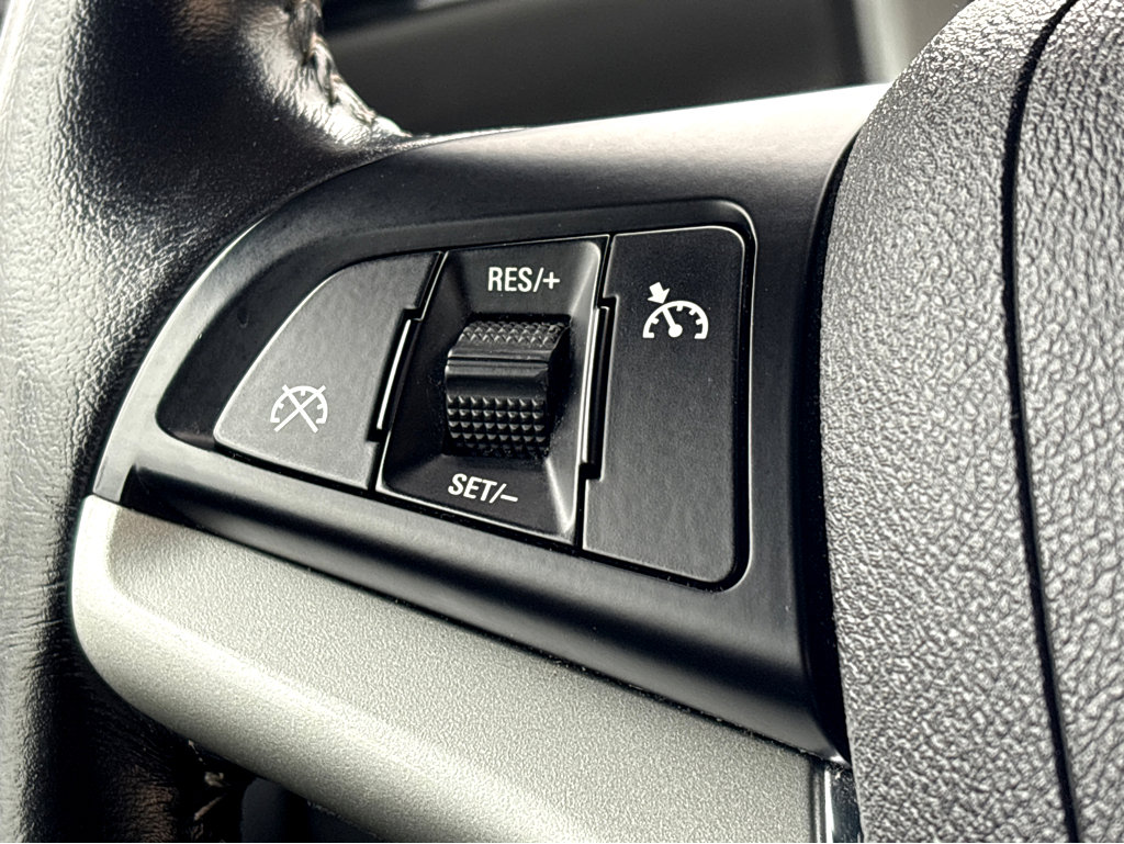 Used 2015 Chevrolet Camaro SS image 13