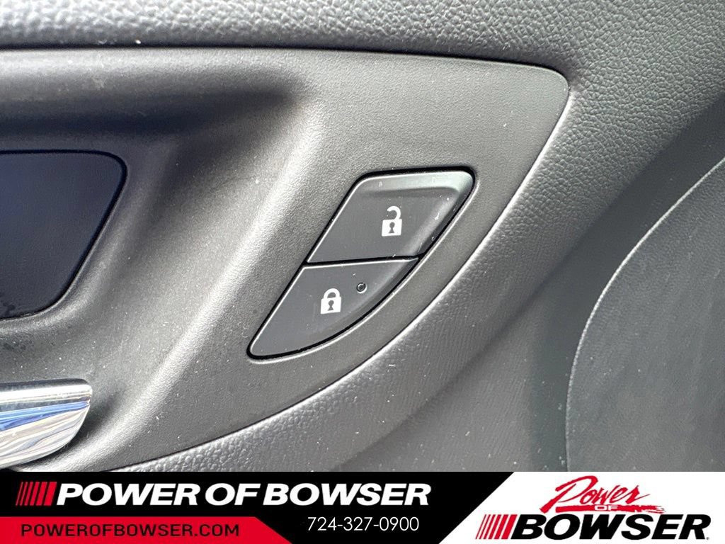 Certified 2023 Chevrolet Equinox RS FWD image 13