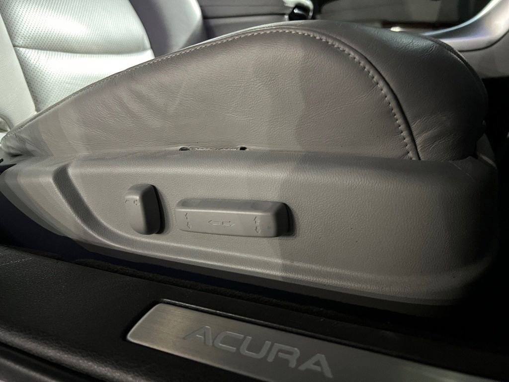 Used 2015 Acura TLX V6 w/ Technology Package image 14