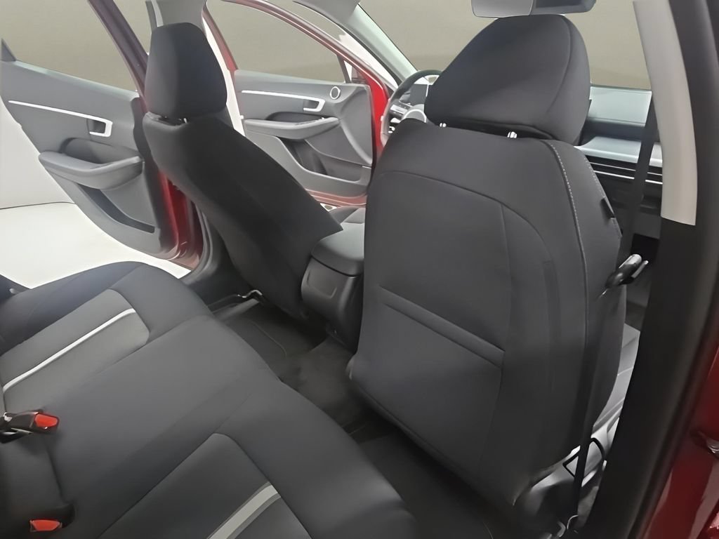 New 2026 Hyundai Sonata SEL FWD image 17