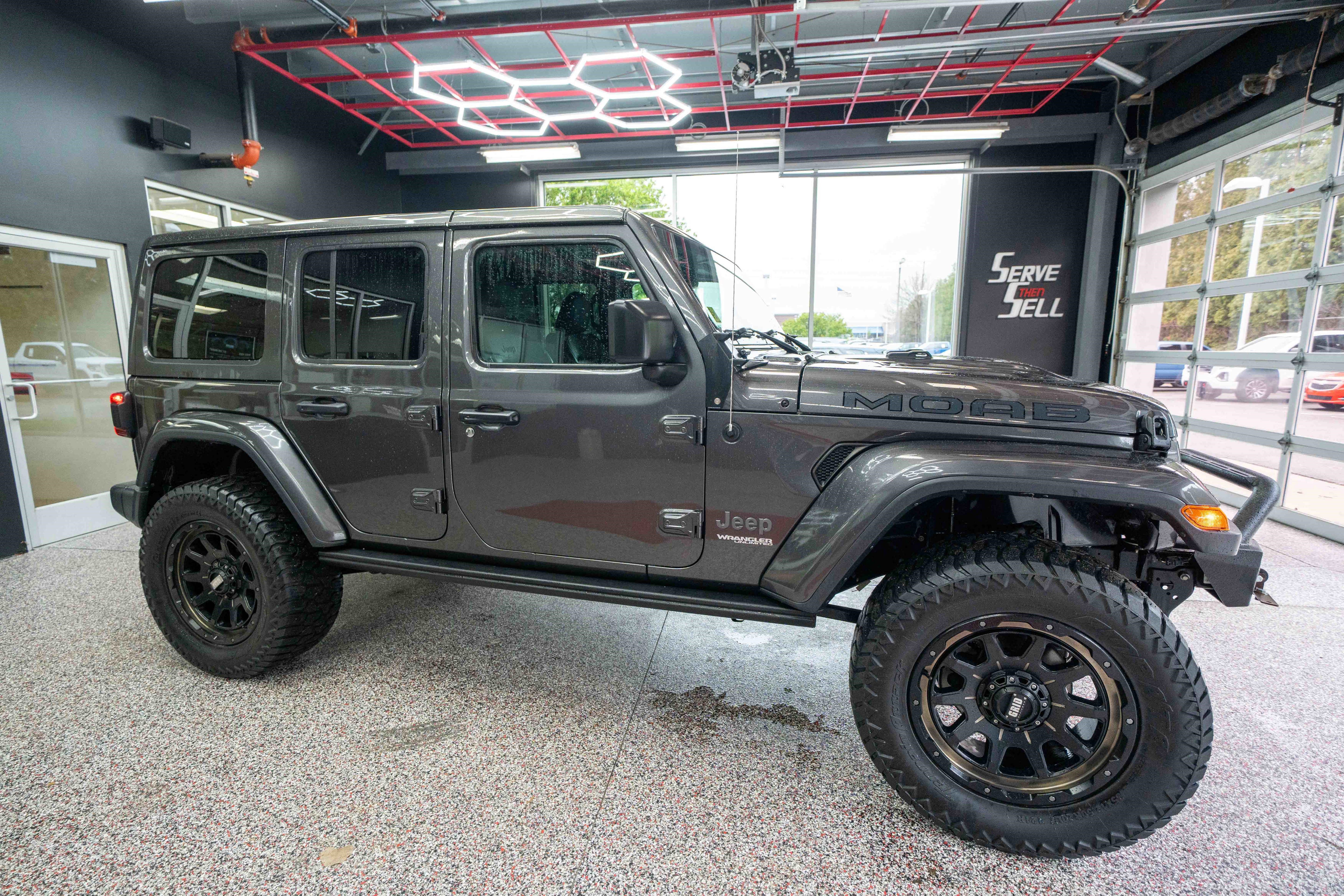 Used 2019 Jeep Wrangler Unlimited Sahara w/ Quick Order Package 24M Moab image 5