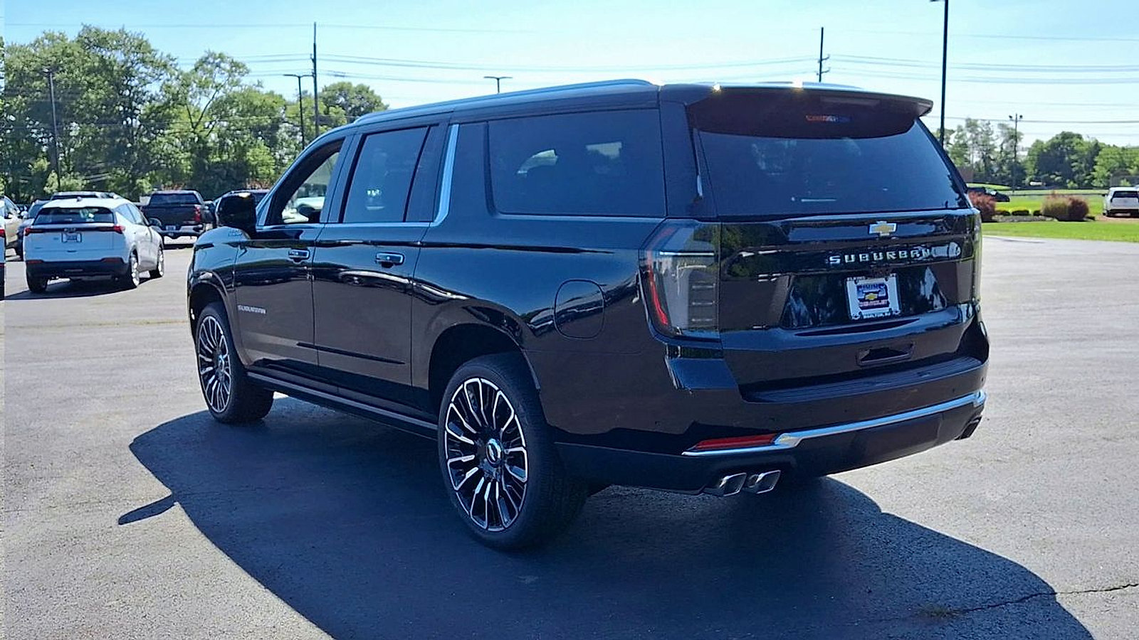 New 2026 Chevrolet Suburban High Country AWD/4WD image 9