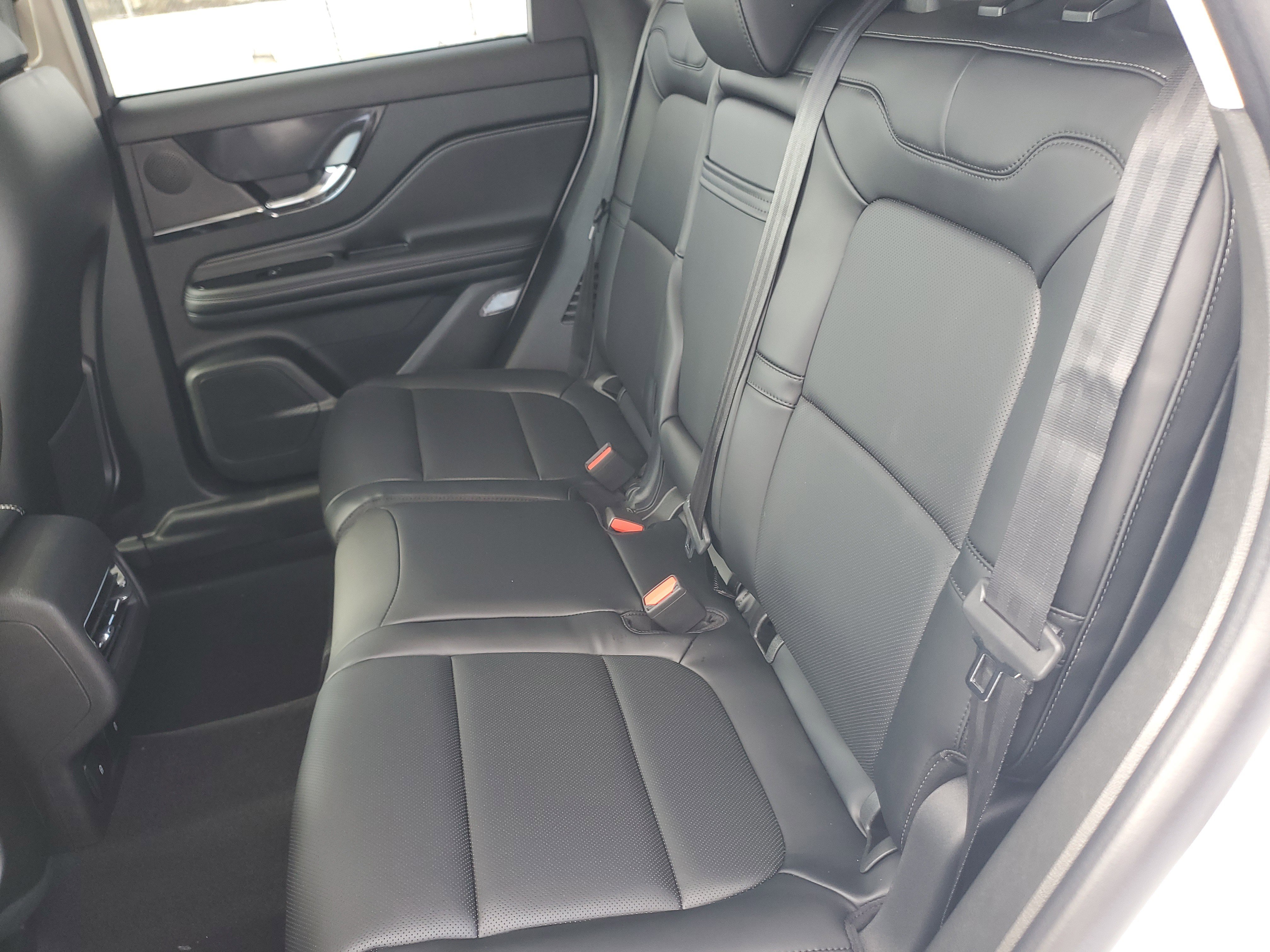 New 2026 Lincoln Corsair Premiere image 28