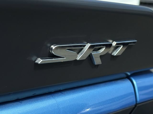 Used 2015 Dodge Challenger SRT Hellcat RWD image 36