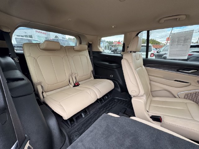 Used 2021 Jeep Grand Cherokee L Limited AWD/4WD image 10