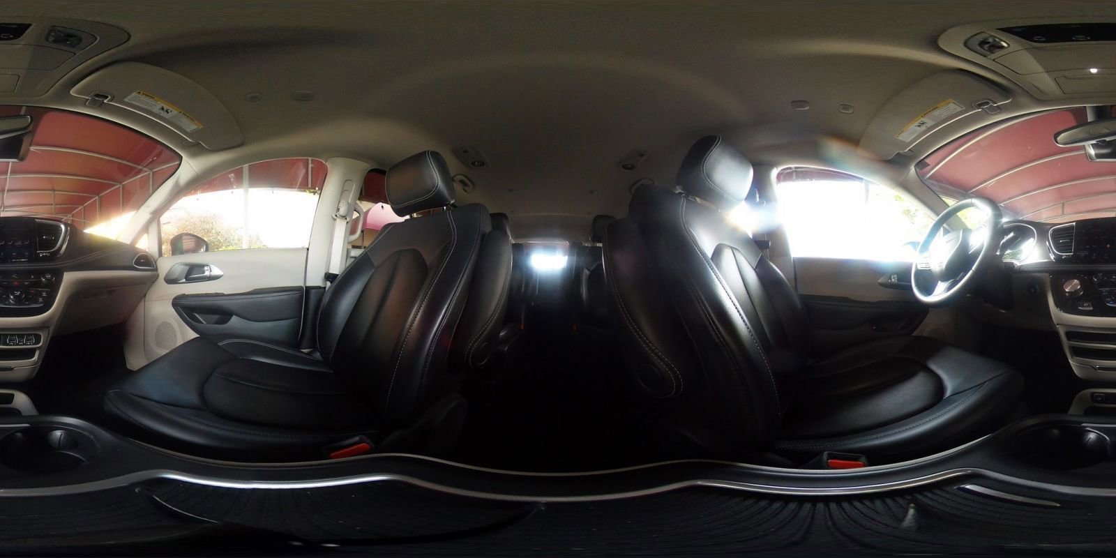 Used 2023 Chrysler Pacifica Touring-L image 45