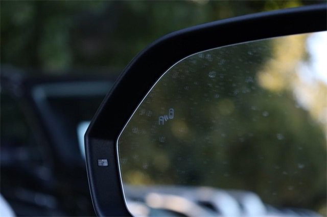 New 2026 Volkswagen Atlas Cross Sport SE image 18