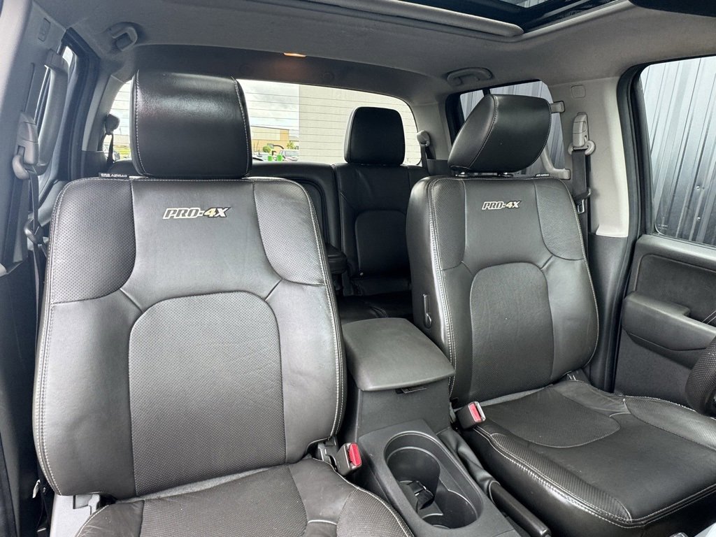 Used 2013 Nissan Frontier PRO-4X image 23