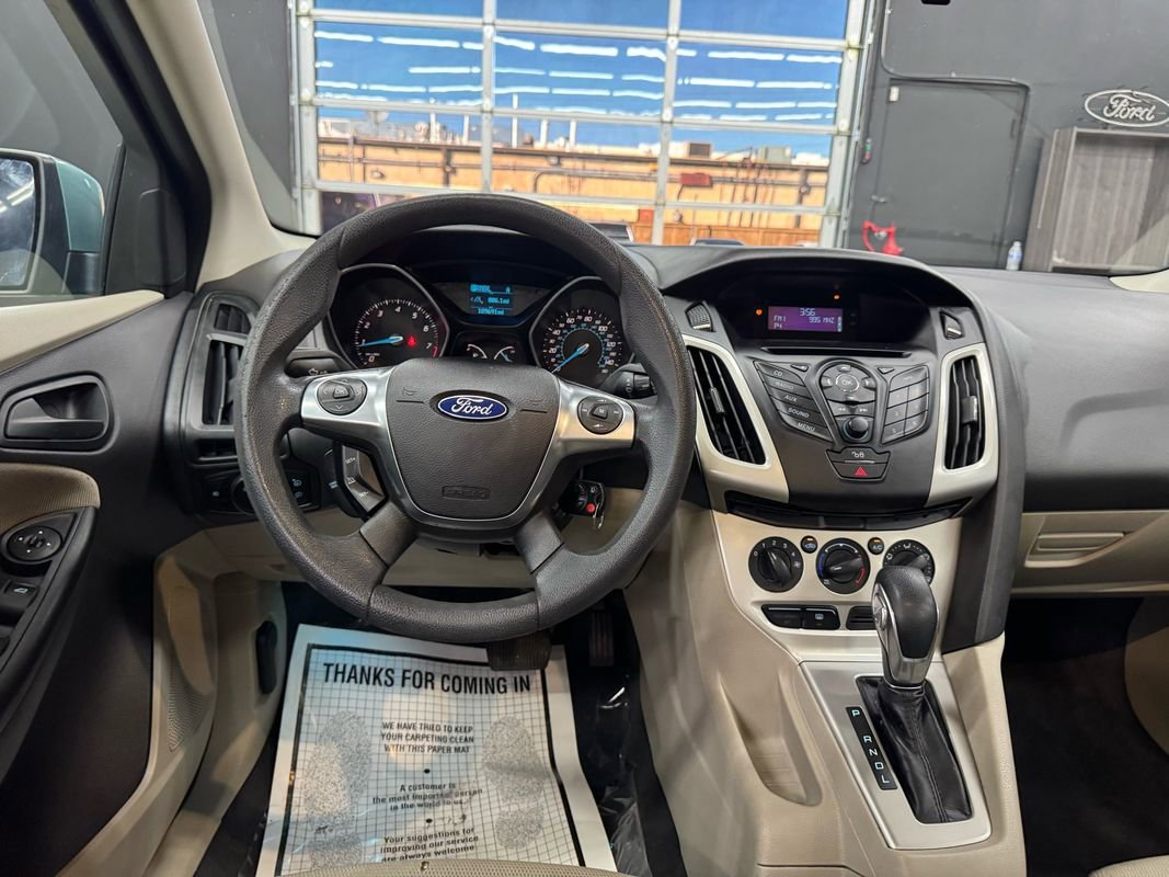 Used 2012 Ford Focus SE image 30