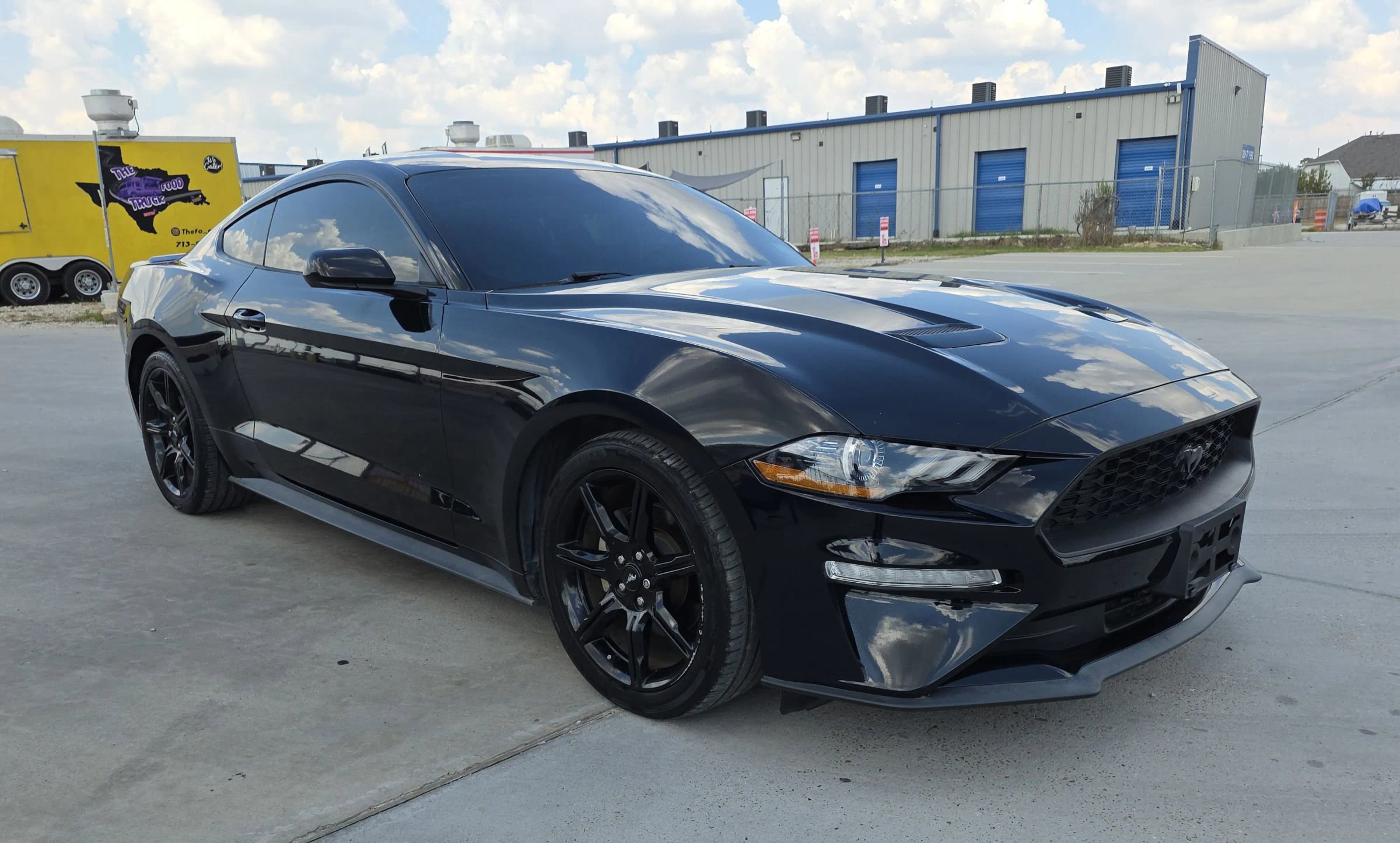 Used 2019 Ford Mustang Coupe w/ Black Accent Package image 7