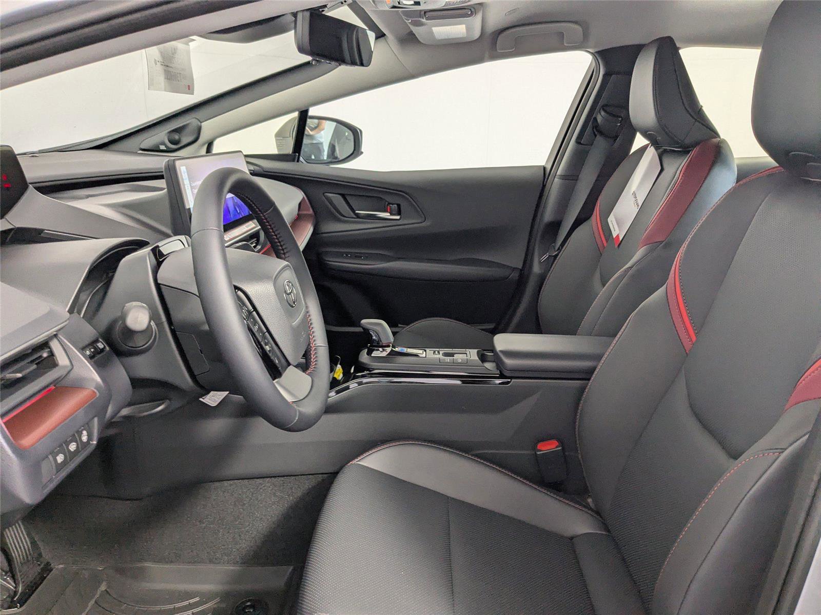 New 2026 Toyota Prius Plug-In Hybrid image 10