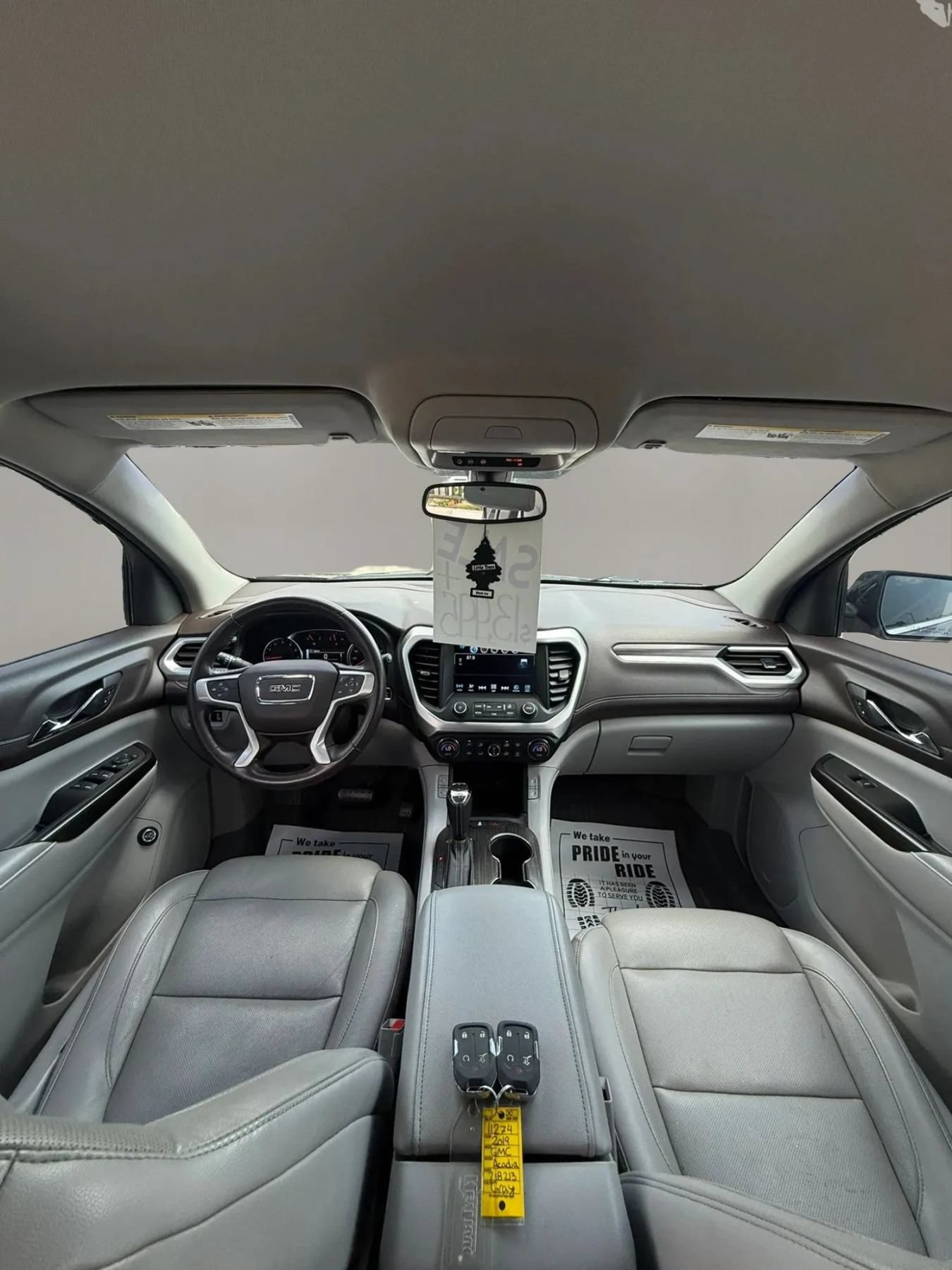 Used 2019 GMC Acadia SLT w/ LPO, Floor Liner Package FWD image 14