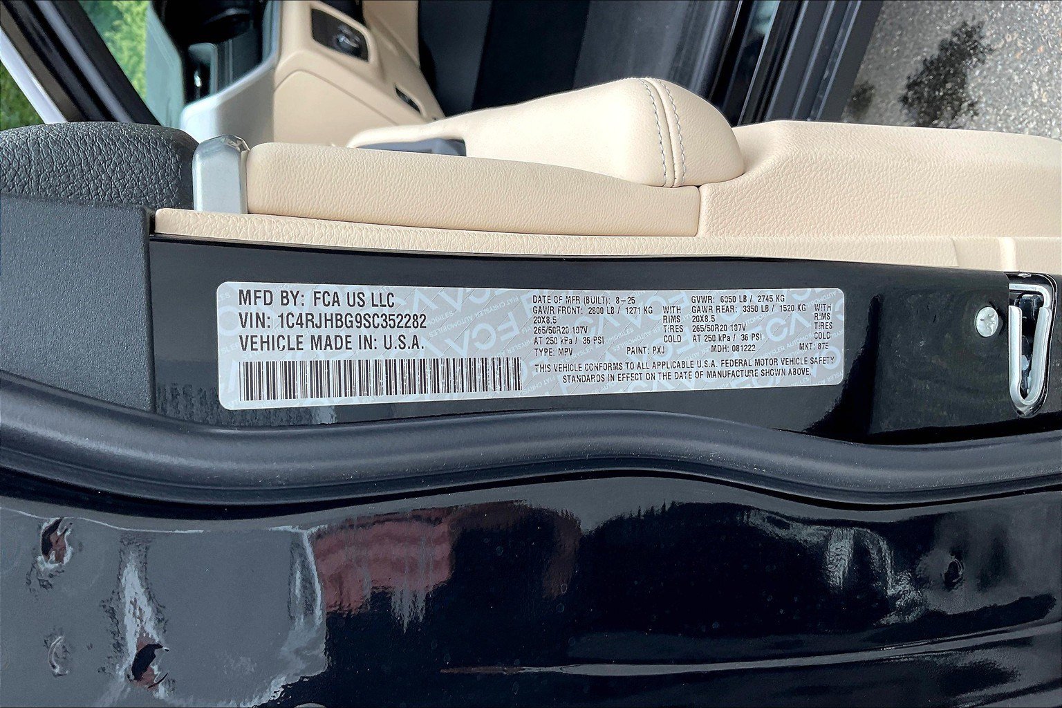 New 2025 Jeep Grand Cherokee Limited image 13