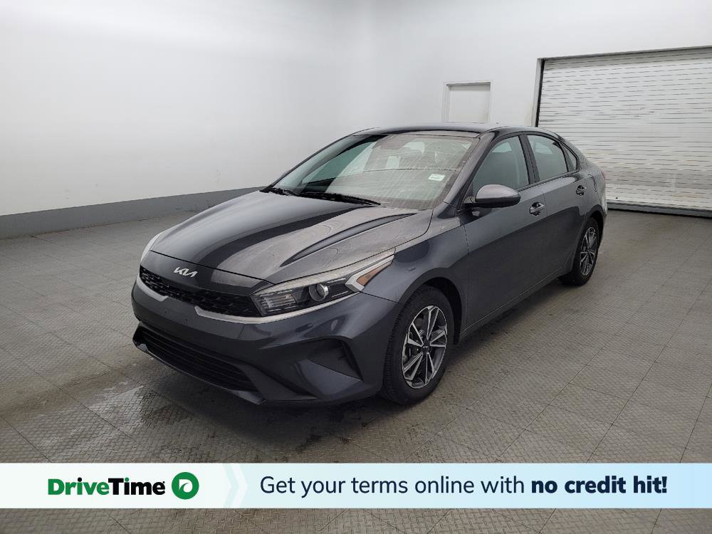 Used 2023 Kia Forte LXS image 1