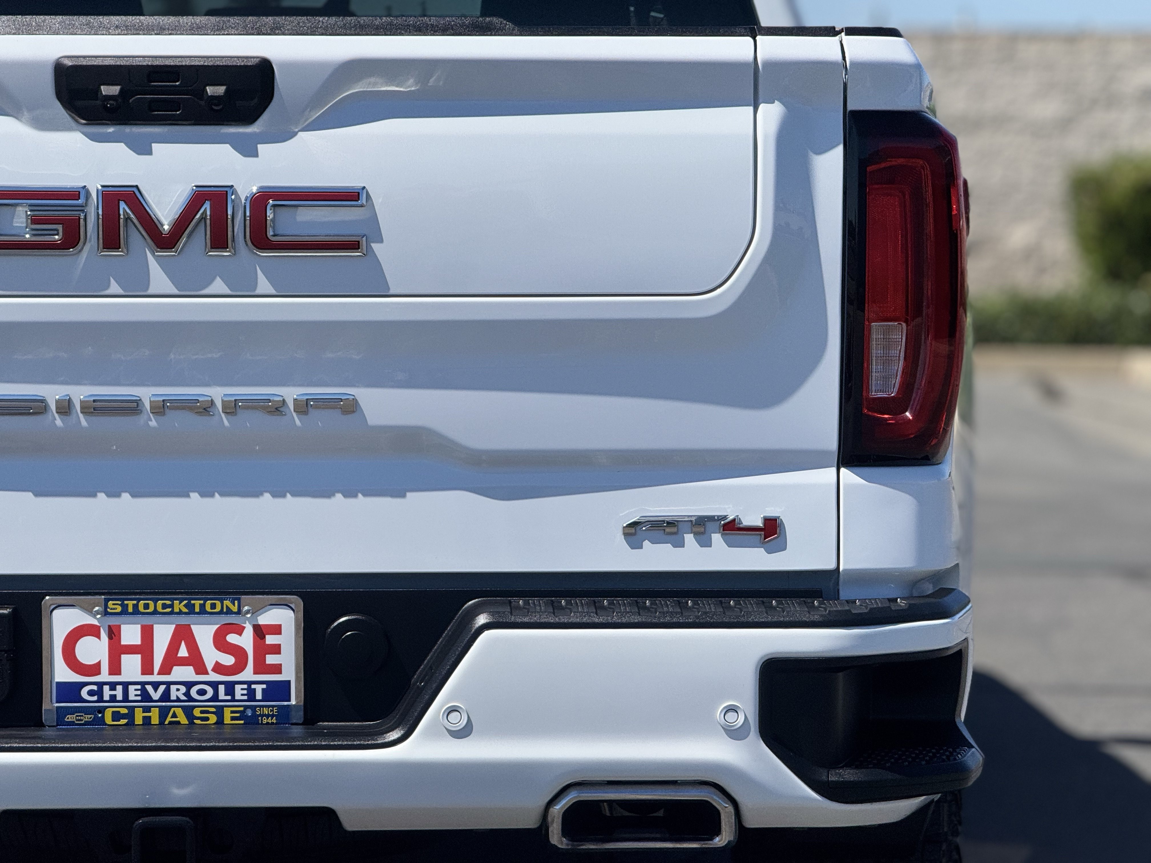 Certified 2025 GMC Sierra 1500 AT4 AWD/4WD image 7