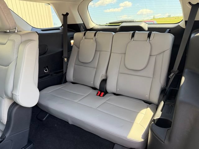 Certified 2025 Ford Explorer Active w/ Active Comfort Package AWD/4WD image 20