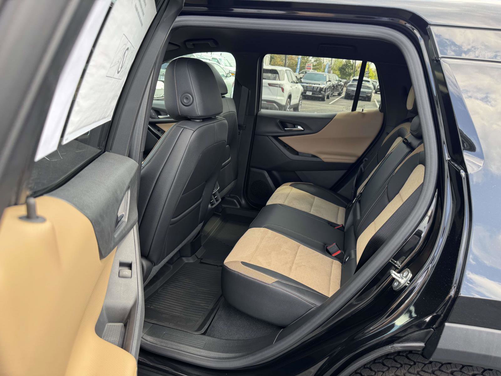 New 2026 Chevrolet Equinox ACTIV image 18