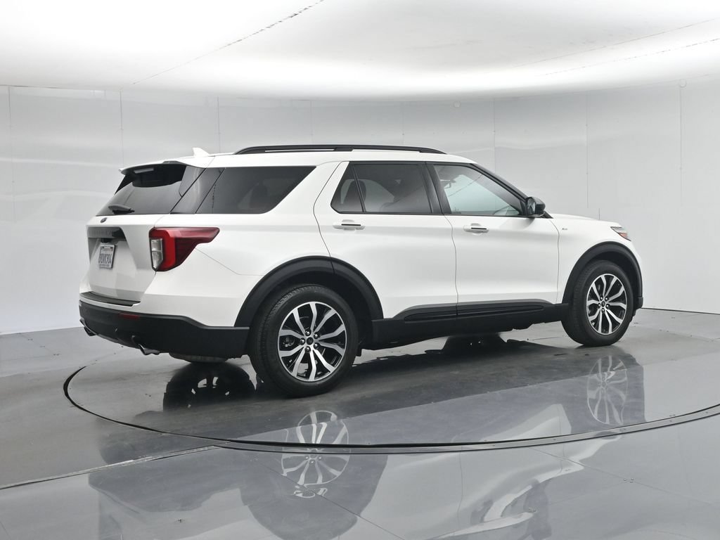 Used 2022 Ford Explorer ST-Line RWD image 34