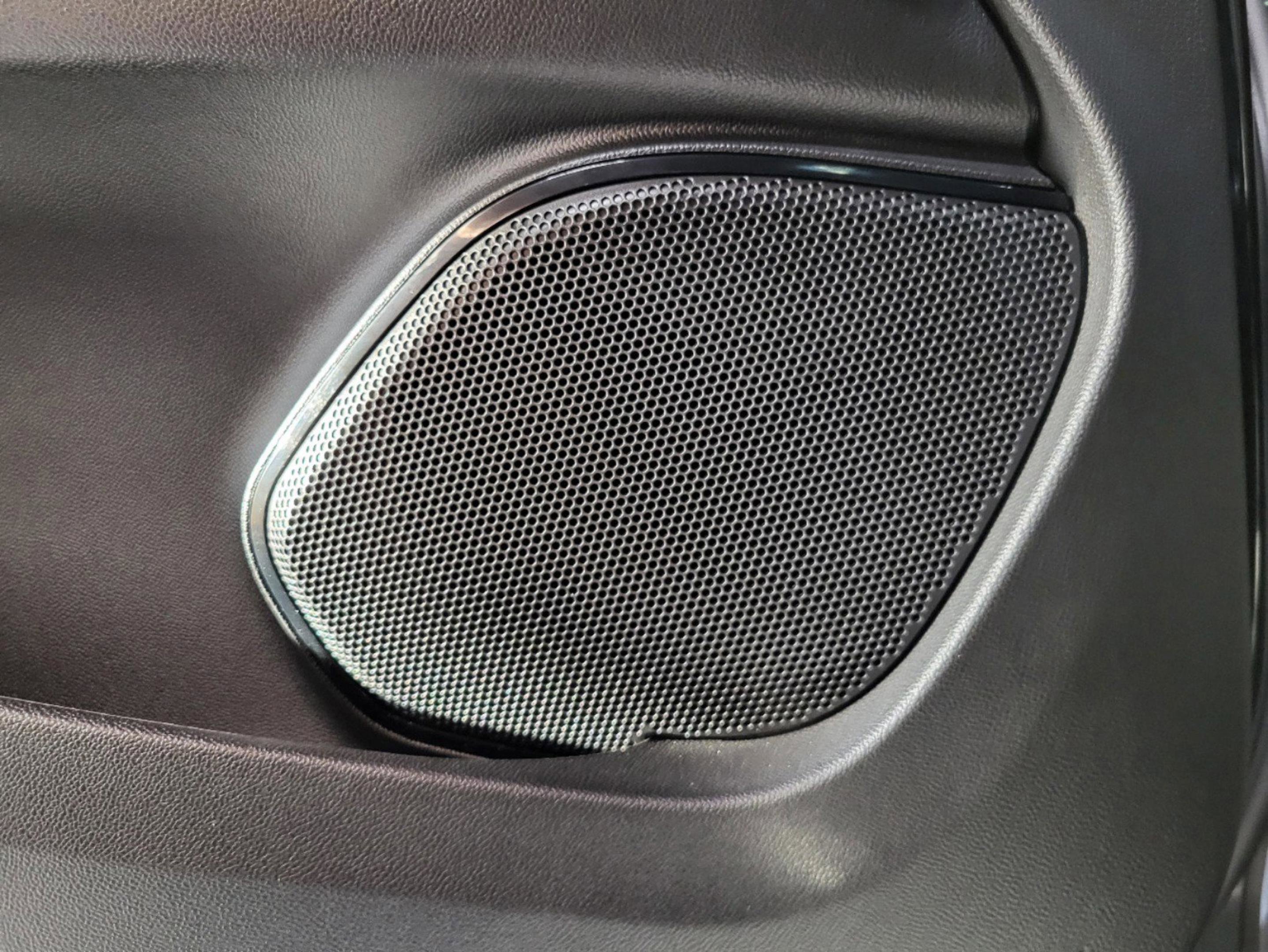 New 2025 Alfa Romeo Stelvio Sprint image 83