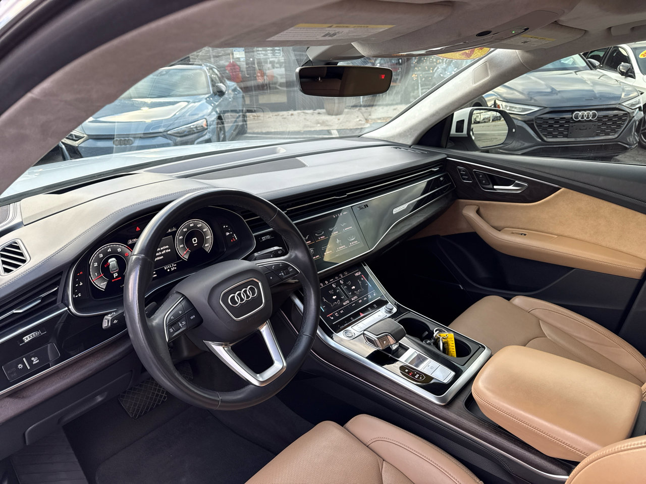 Used 2021 Audi Q8 Prestige w/ Prestige Package image 24