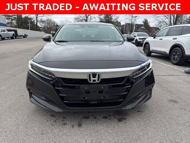 Used 2018 Honda Accord Touring image 2