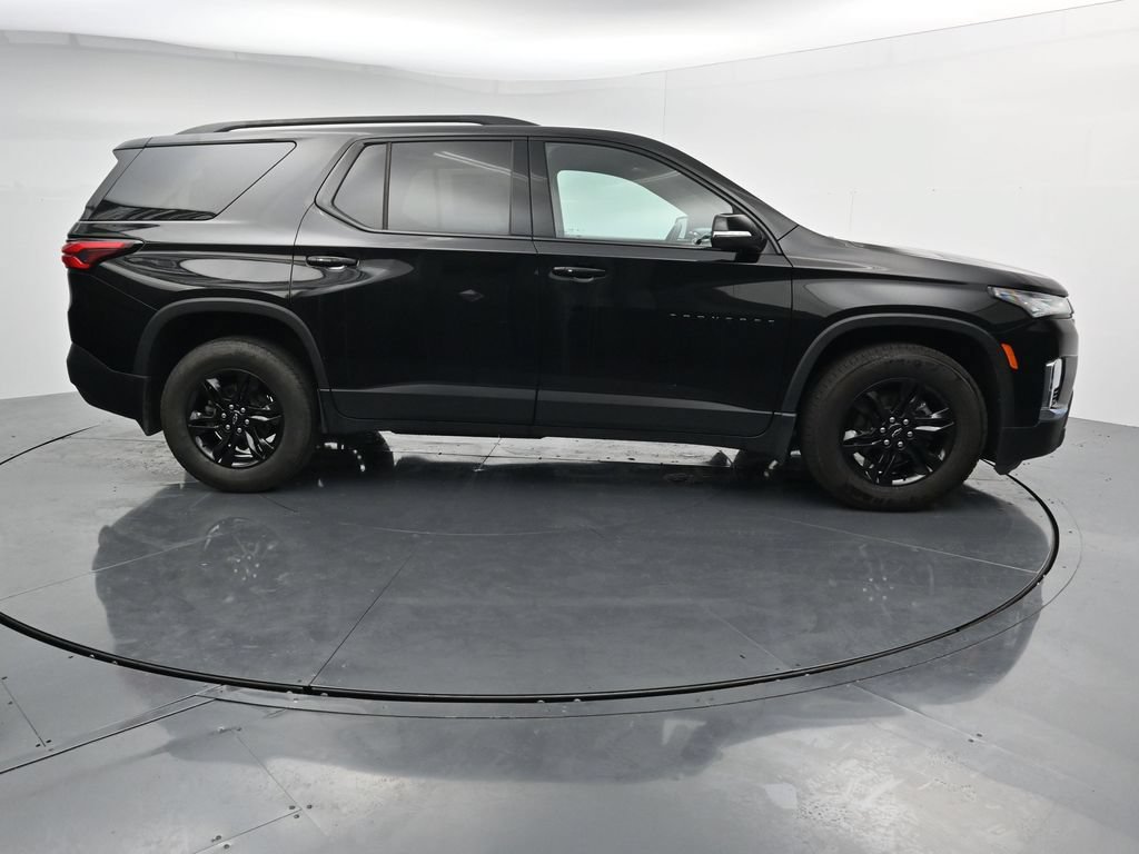 Used 2023 Chevrolet Traverse LT FWD image 9