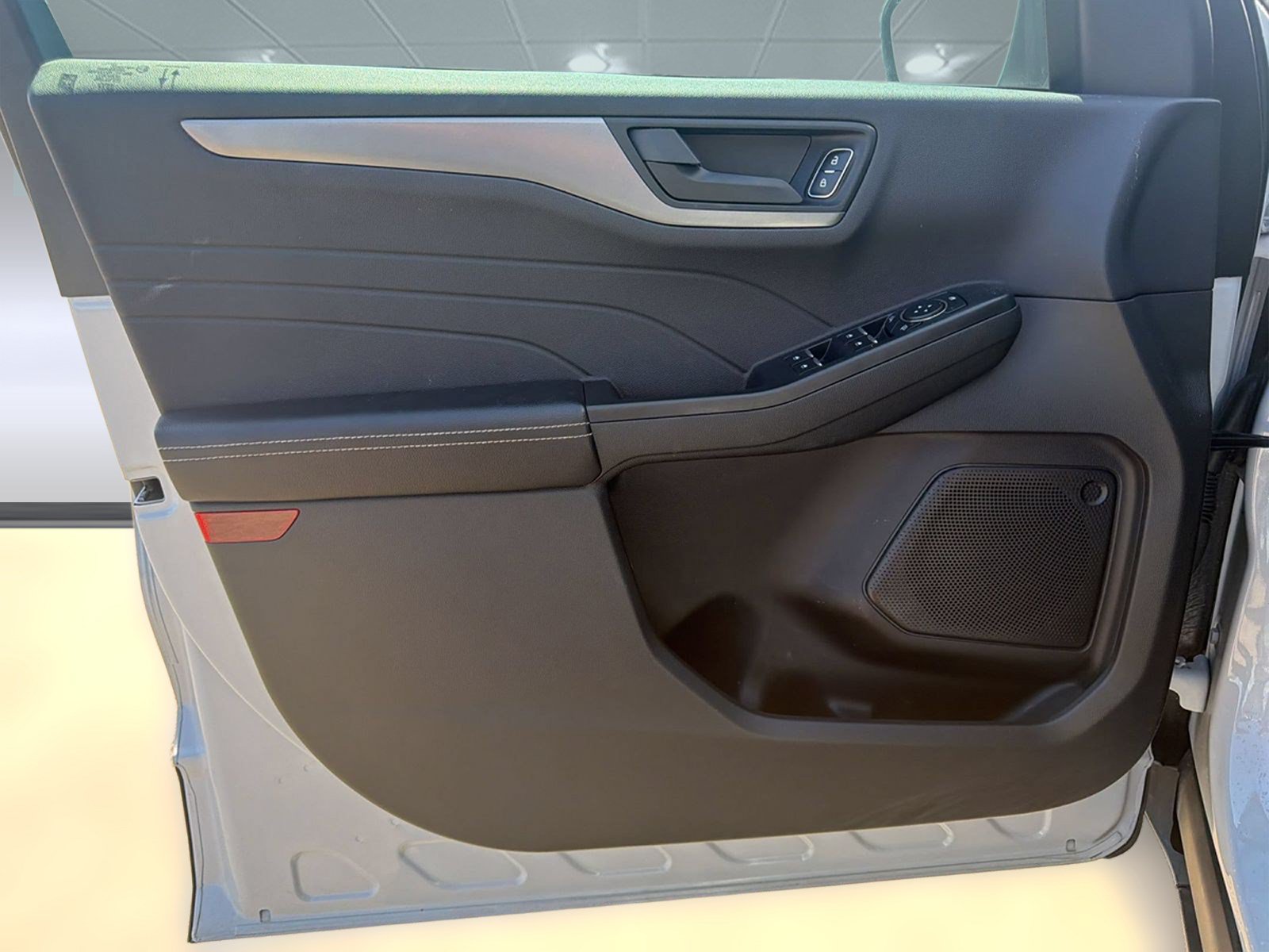 Certified 2025 Ford Escape Active FWD image 23