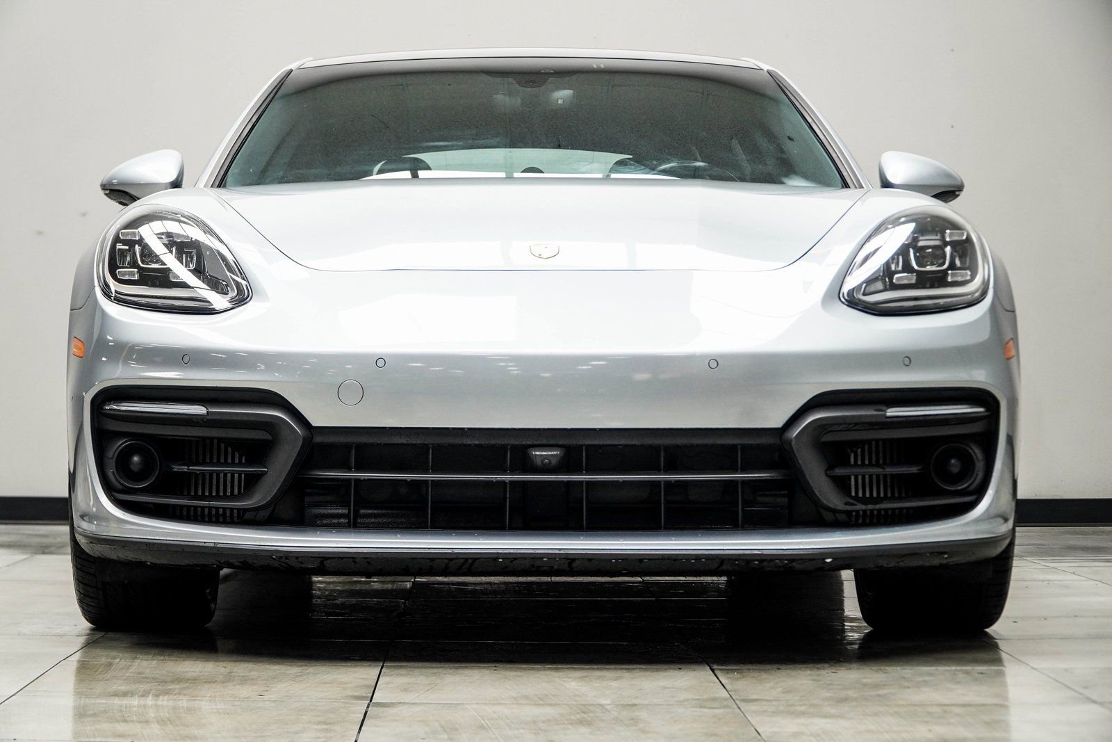 Used 2021 Porsche Panamera 4 image 12