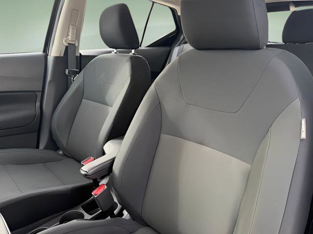 Certified 2025 Nissan Kicks Play S image 26