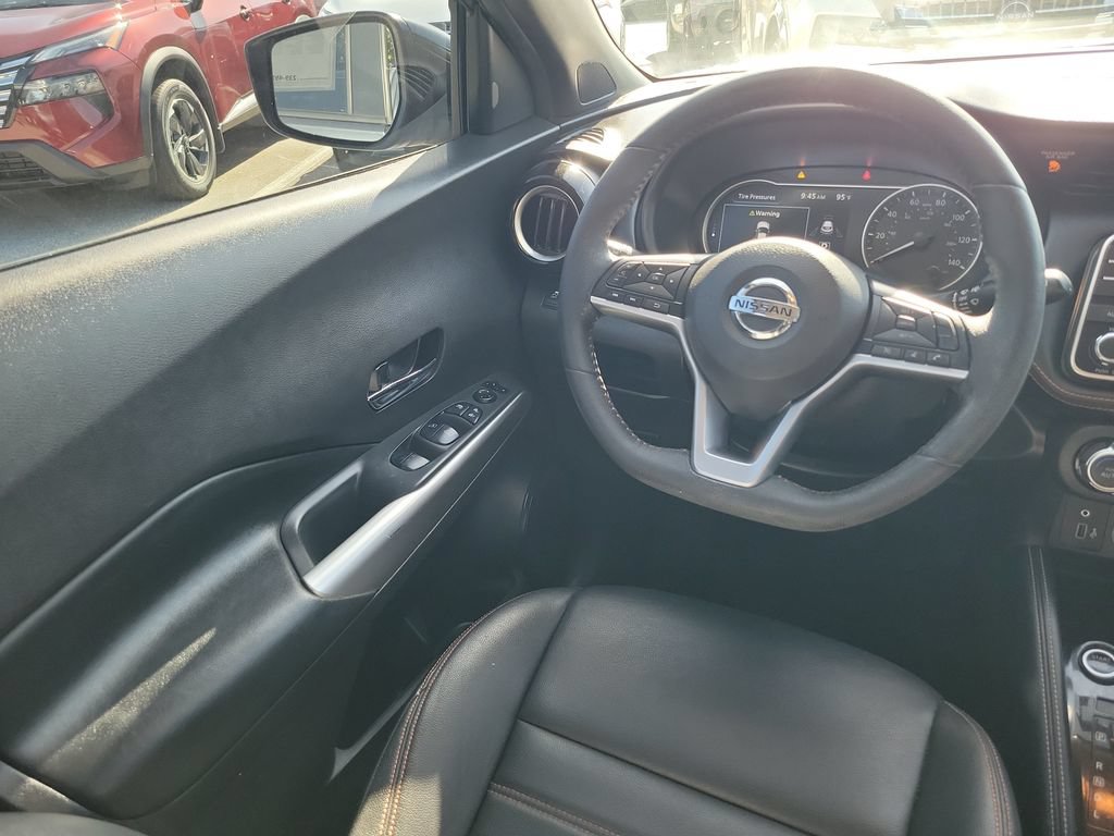 Used 2019 Nissan Kicks SR w/ SR Premium Package FWD image 15