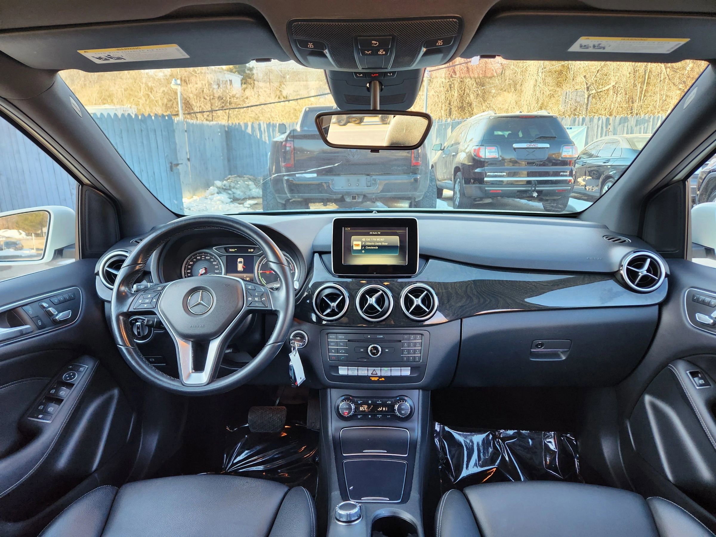 Used 2017 Mercedes-Benz B 250e image 28