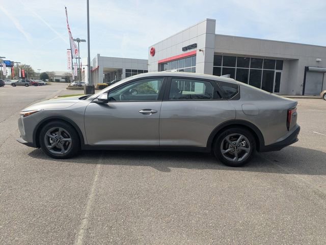 Used 2025 Kia K4 LXS image 6