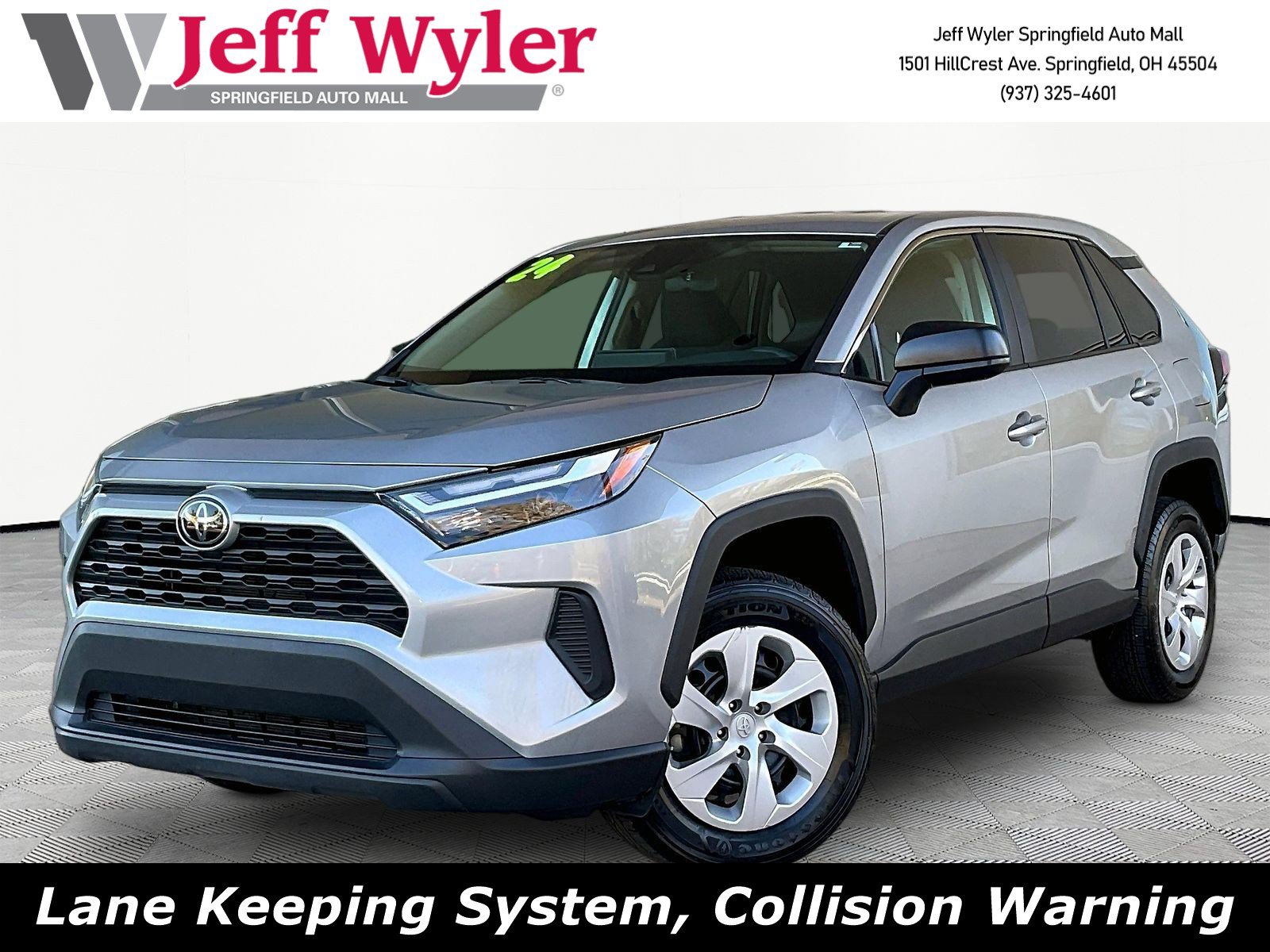 Used 2024 Toyota RAV4 LE AWD/4WD image 1