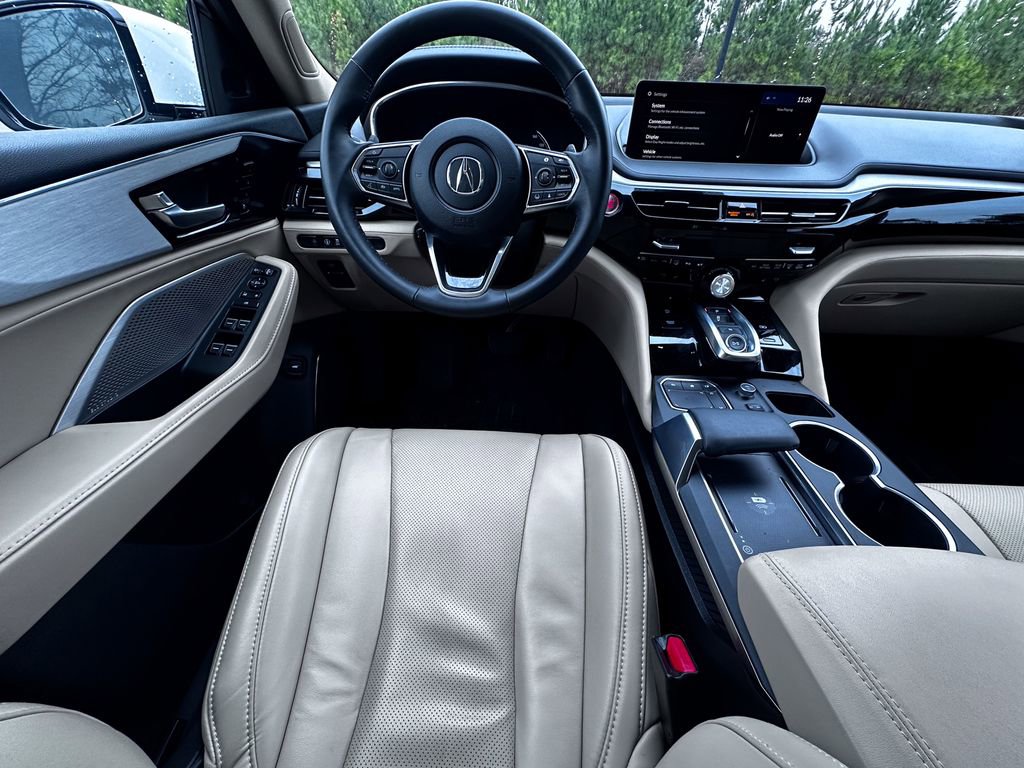 Used 2024 Acura MDX SH-AWD w/ Technology Package image 2