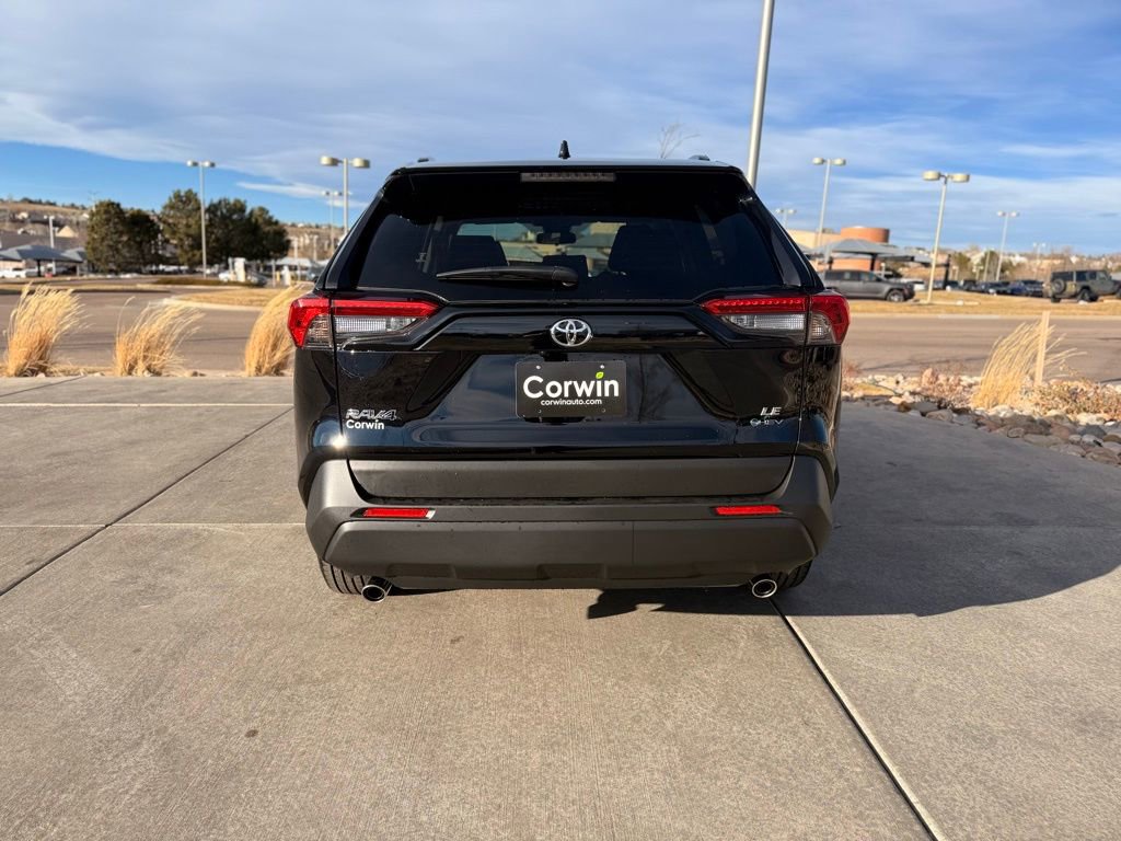 Used 2025 Toyota RAV4 LE image 7