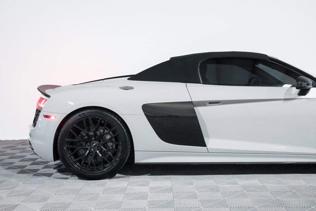 Used 2018 Audi R8 V10 plus image 3