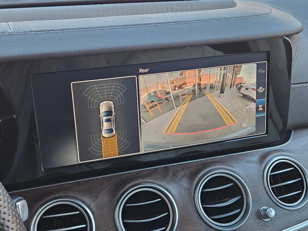 Used 2017 Mercedes-Benz E 300 4MATIC image 23